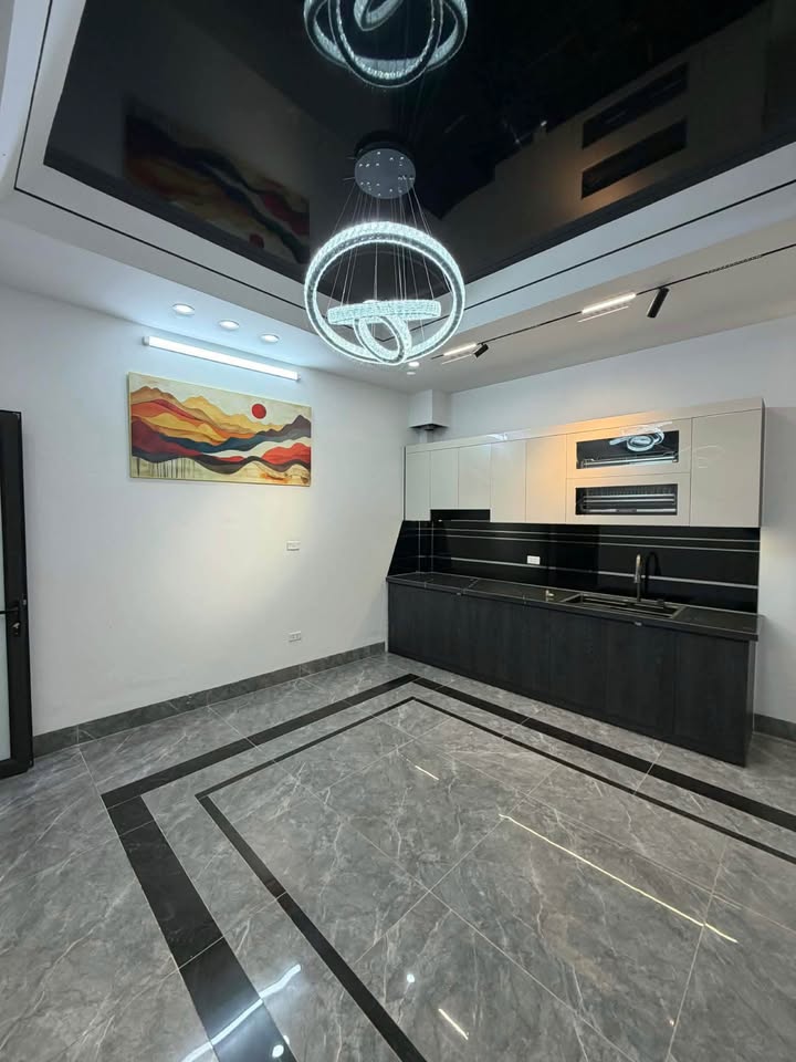  4-storey house – corner lot – Thanh Bình street frontage  Near Hospital No.1 – Mỹ Trung urban area – prime bustling location