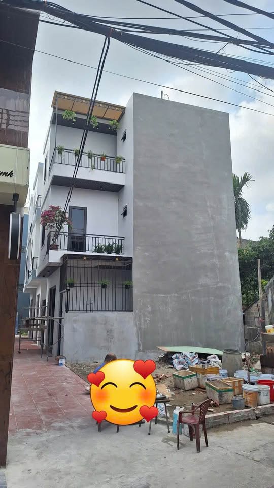  Bán nhà 3 tầng sân cổng – xây mới tinh  Ở ngay – thiết kế đẹp – giá cực tốt   Khu vực Mỹ Xá – Nam Định  Ngõ nông Tô Hiến Thành – ô tô lùi cửa, đỗ cách nhà vài bước