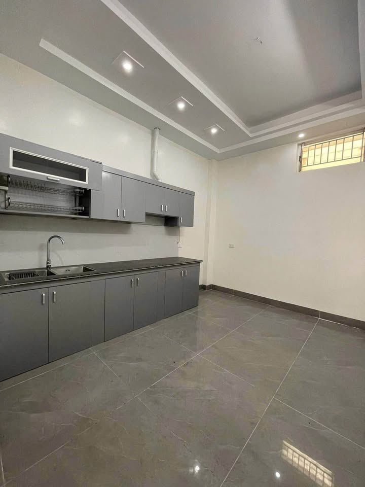  Nhà 3 tầng – sân cổng, ngõ xích lô Phù Nghĩa (Trường Chinh)