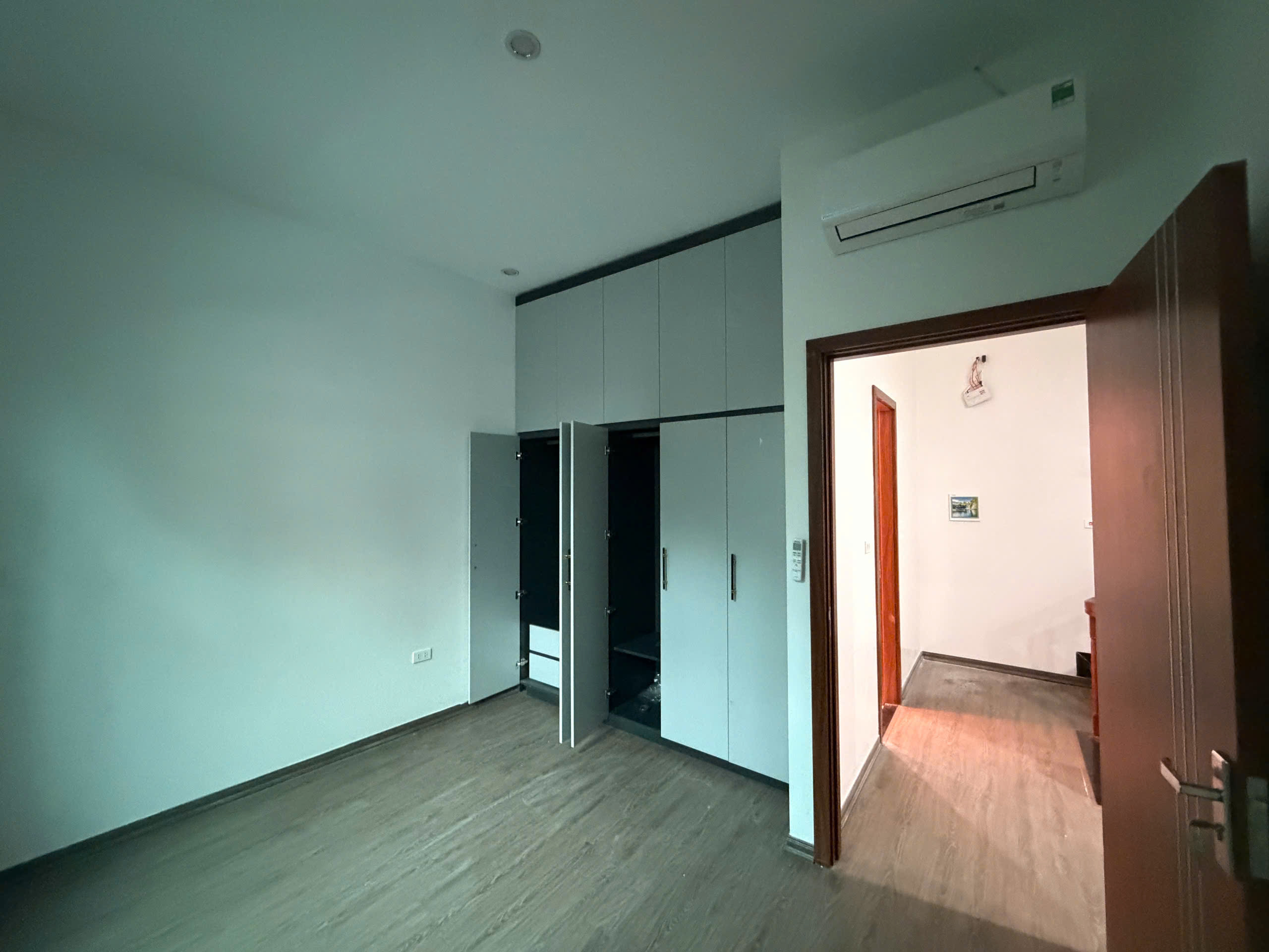 CHO THUÊ NHÀ NGUYÊN CĂN MẶT ĐƯỜNG MẠC THỊ BƯỞI – LÔ GÓC
