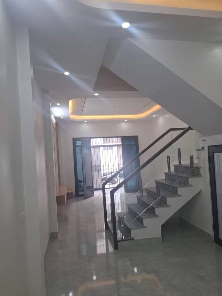  Cầu Đông – Lộc Vượng – 1.95 tỷ TL  50m² • 3T • Ngõ 3m • TB