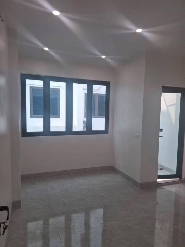  Cầu Đông – Lộc Vượng – 1.95 tỷ TL  50m² • 3T • Ngõ 3m • TB