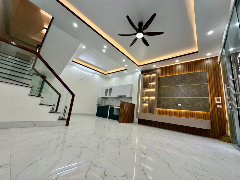  Nhà 3T mới – ngõ 208 Thái Bình (căn 2)