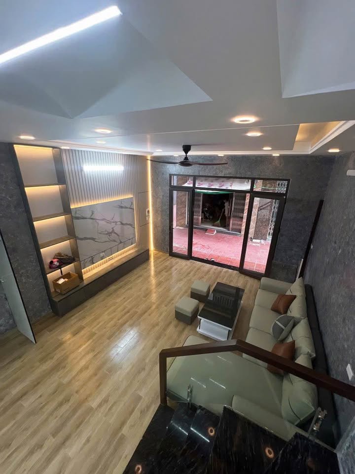 Nhà 3T mặt ngõ ô tô – 173 Tô Hiến Thành