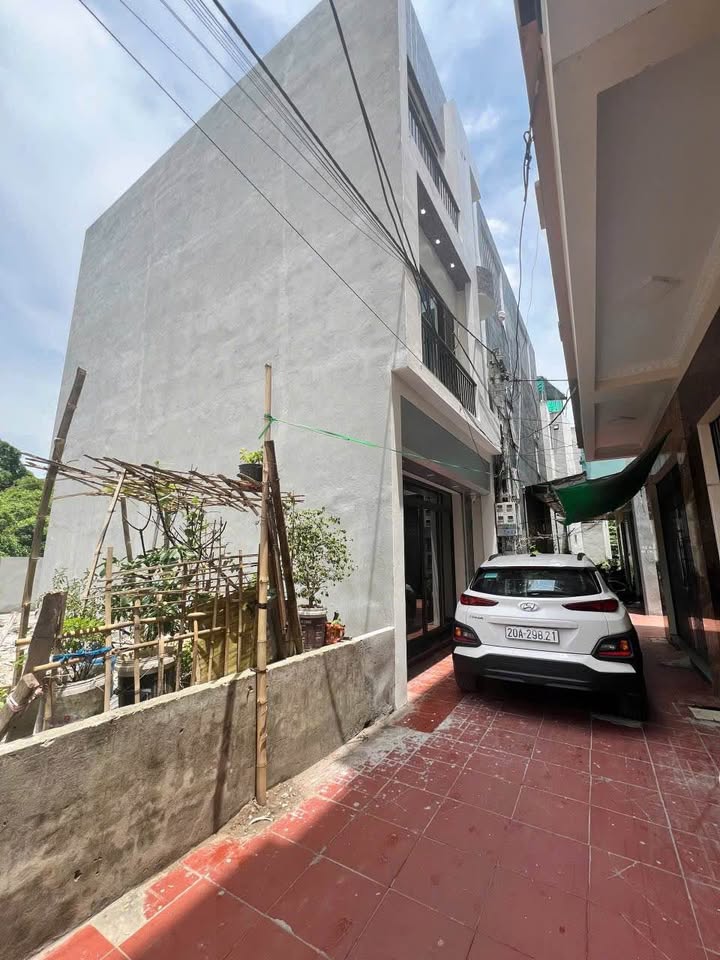  Nhà 3T mặt ngõ ô tô – 173 Tô Hiến Thành