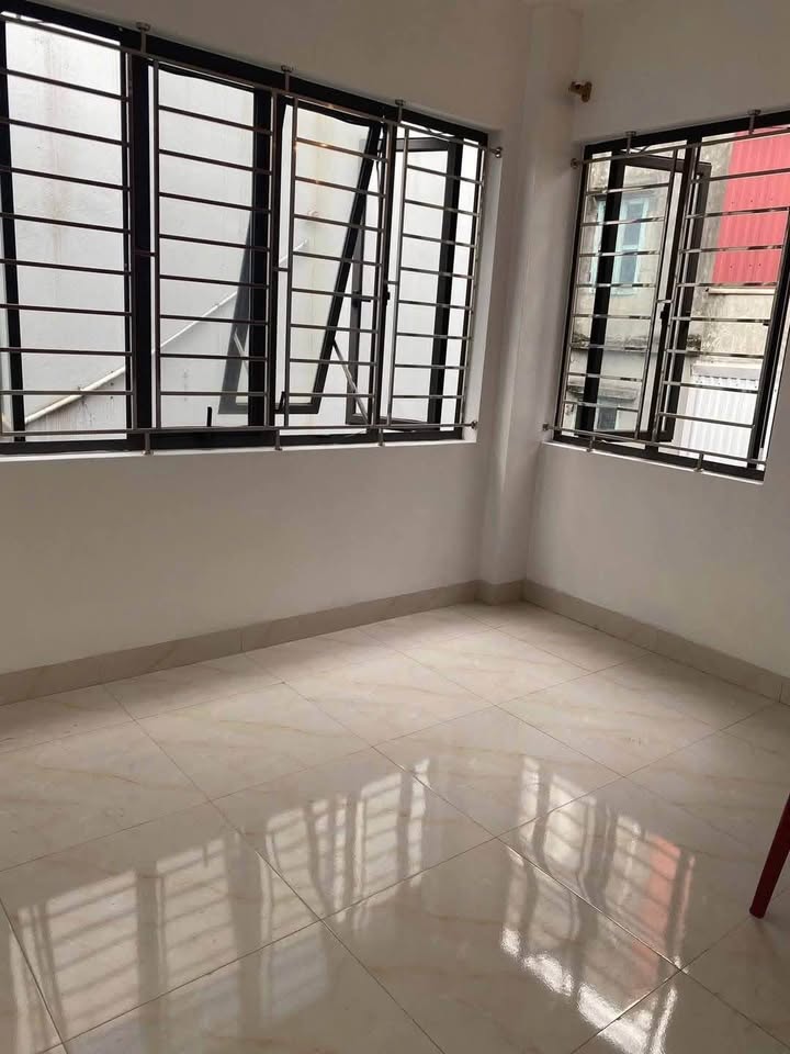  Nhà 3T lô góc – Trần Huy Liệu