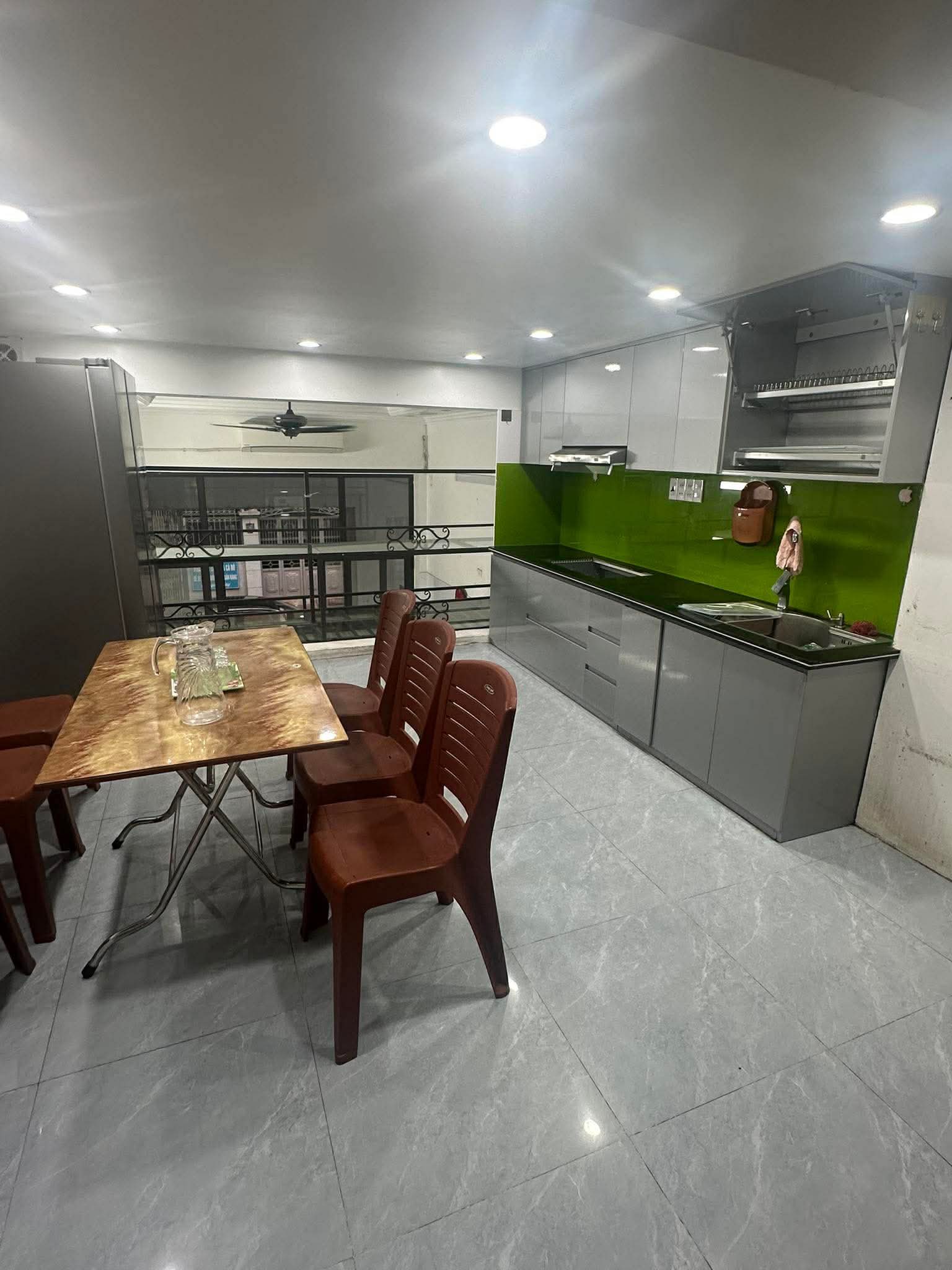 CHO THUÊ NHÀ MẶT ĐƯỜNG NGUYỄN BÍNH 4 TẦNG FULL ĐỒ