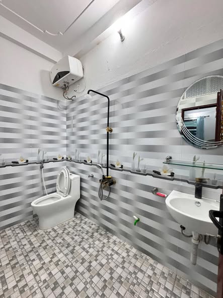 CHO THUÊ NHÀ NGÕ TRƯỜNG CHINH 3 TẦNG FULL NỘI THẤT