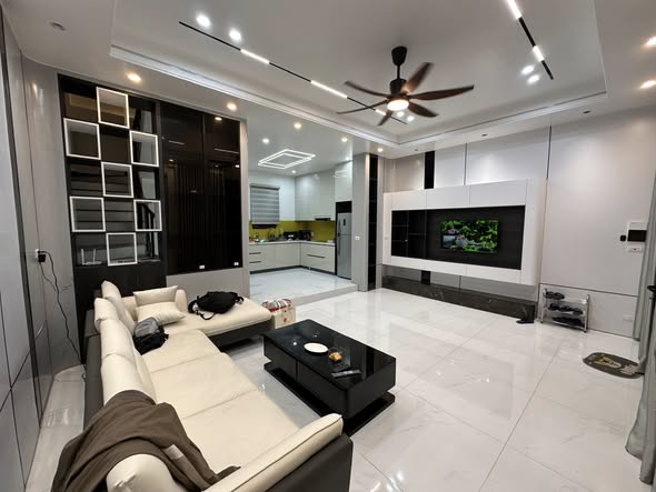 CHO THUÊ NHÀ MỚI 3 TẦNG KHU VỰC ĐƯỜNG KÊNH GẦN HỒ LỘC VƯỢNG