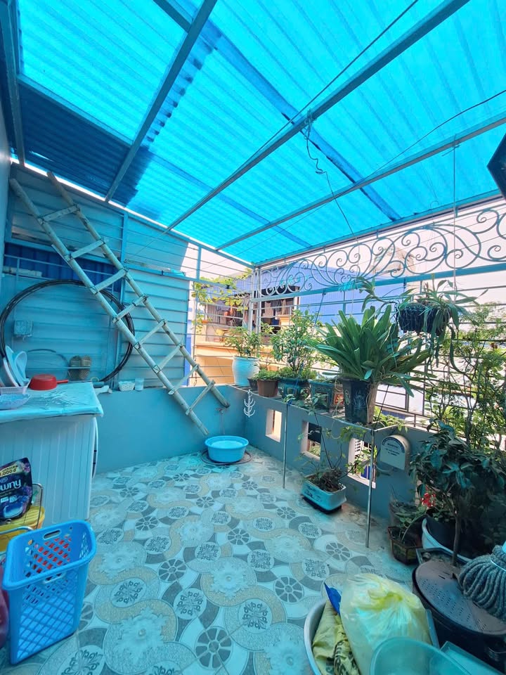   NHÀ 5 TẦNG MẶT ĐƯỜNG LÊ NGỌC HÂN -  BÃI VƯỢT 