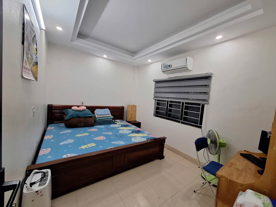   NHÀ 5 TẦNG MẶT ĐƯỜNG LÊ NGỌC HÂN -  BÃI VƯỢT 