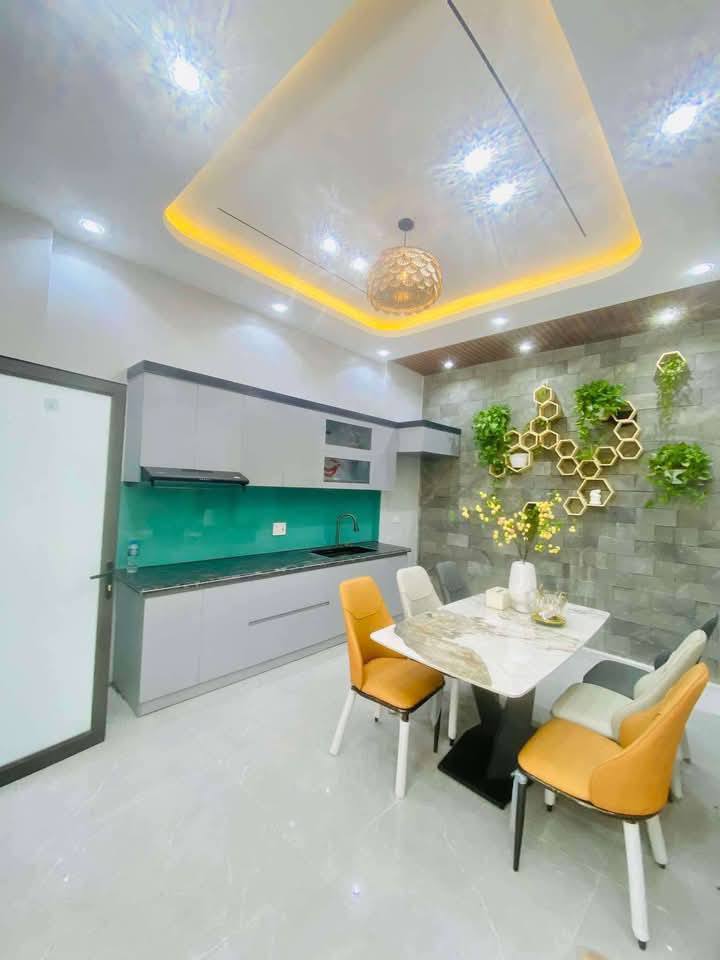  3-storey house in Cau Dong area – gated yard