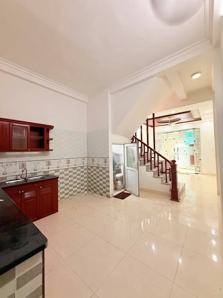  House for sale – Dinh Cong Trang alley, Nam Dinh 3 floors, near main road, car access within steps 3BR – 2BA, fully functional