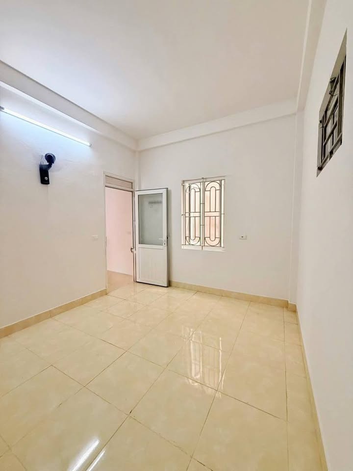  House for sale – Dinh Cong Trang alley, Nam Dinh 3 floors, near main road, car access within steps 3BR – 2BA, fully functional