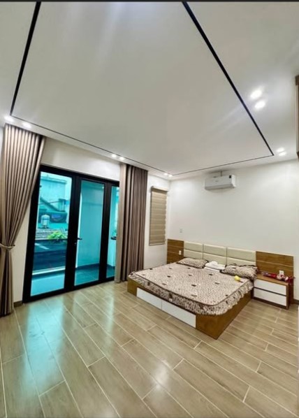 NHÀ 3 TẦNG FULL NỘI THẤT KHU PHẠM NGŨ LÃO GẦN CÔNG VIÊN