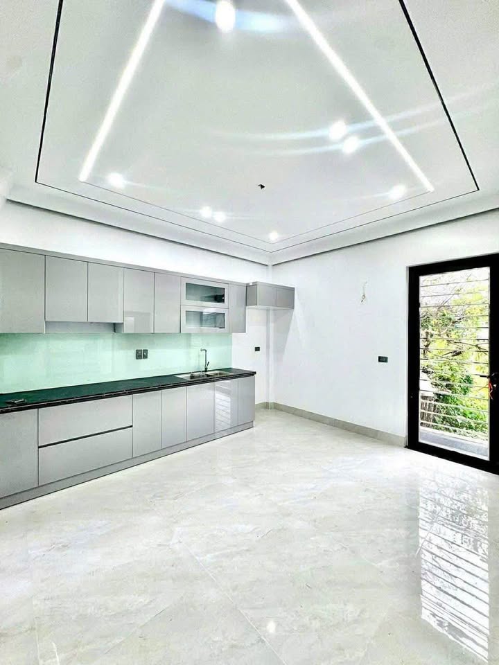 NHÀ KHU NGUYỄN KHUYẾN SẮP HOÀN THIỆN FULL TIỆN NGHI GIÁ TỐT