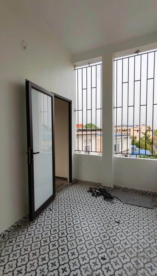 NHÀ 3 TẦNG XÂY MỚI KHU ĐỆ TỨ GIÁ RẺ ĐẸP
