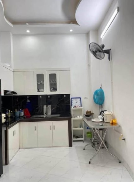 NHÀ 3 TẦNG MẶT NGÕ 300 HÙNG VƯƠNG TRUNG TÂM