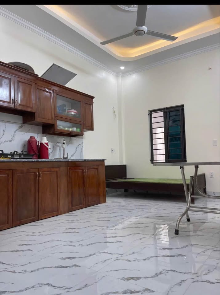NHÀ 2 MẶT TIỀN GẦN CHỢ DUYÊN HỒNG VỊ TRÍ TRUNG TÂM