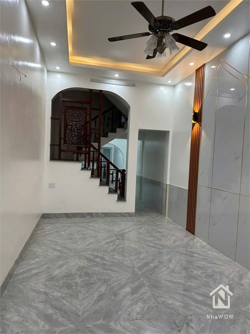 CHO THUÊ NHÀ 3 TẦNG MẶT ĐƯỜNG ĐINH CÔNG TRÁNG