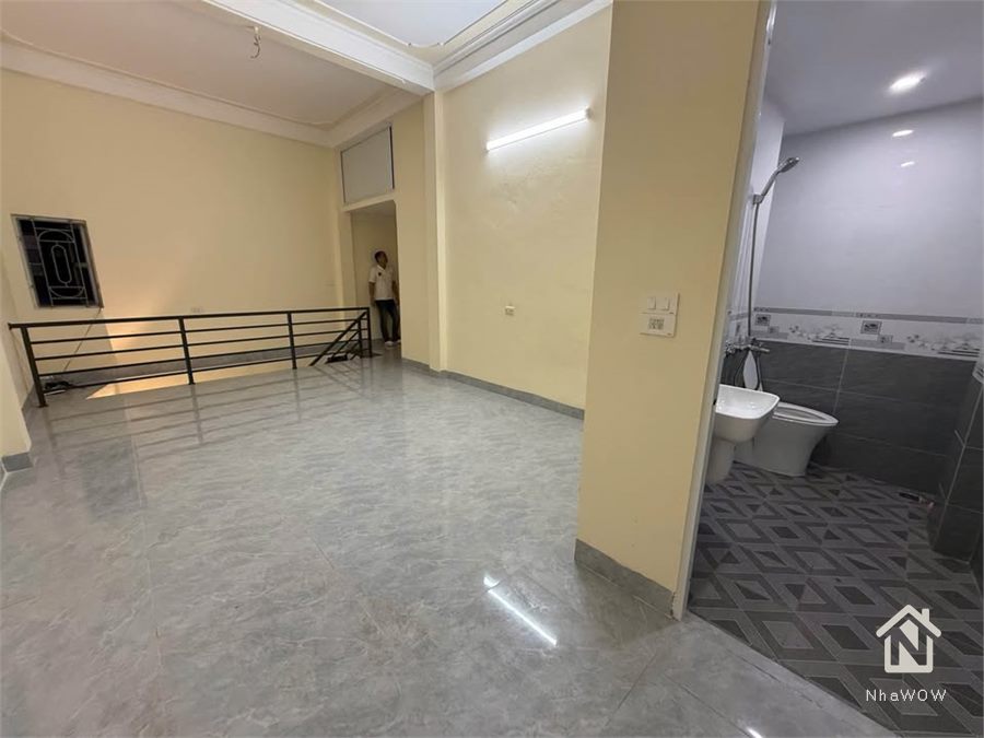 NHÀ GẦN MẶT ĐƯỜNG GIẢI PHÓNG – NGÕ NÔNG – GIÁ TỐT