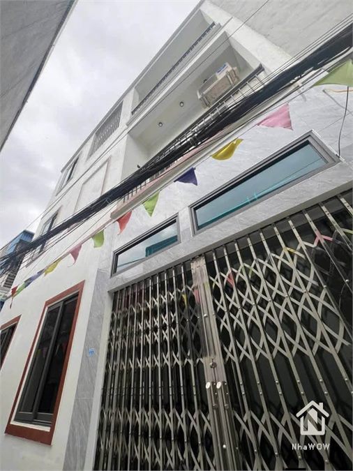 NHÀ 3 TẦNG LÔ GÓC 323 GIẢI PHÓNG – Ô TÔ GẦN NHÀ