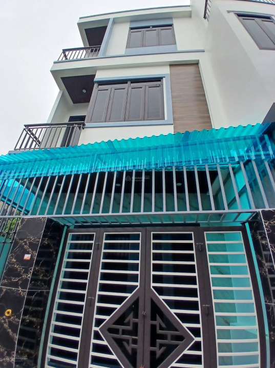  Nhà mới