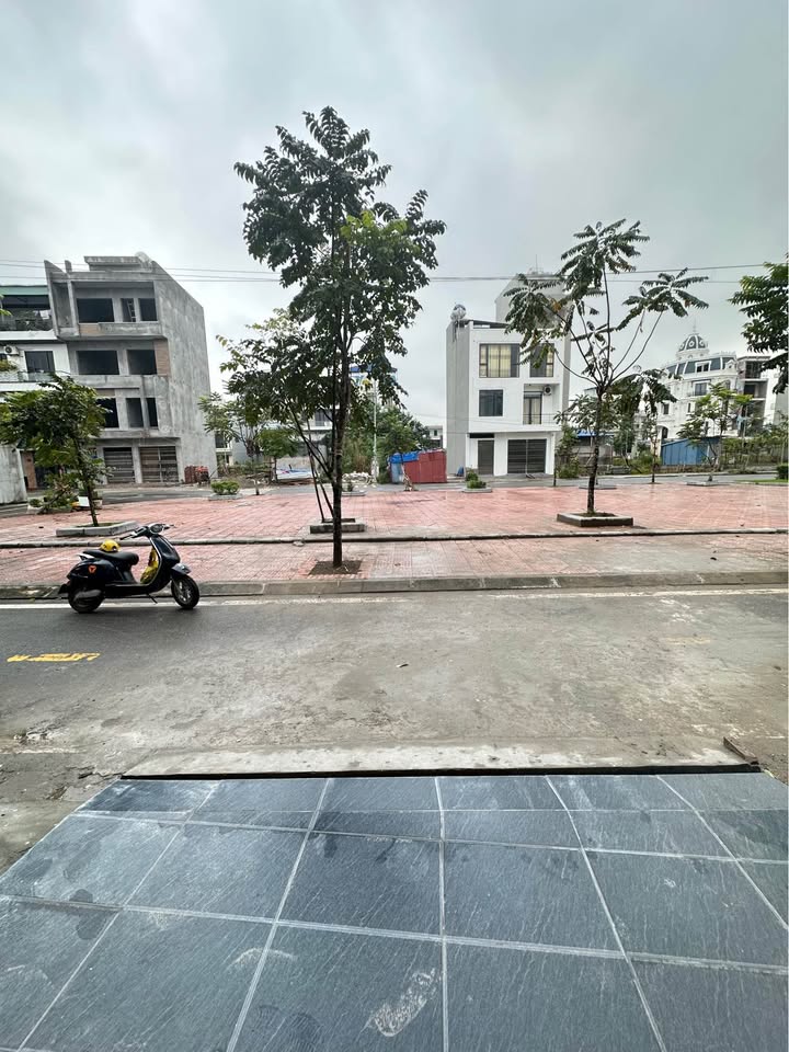  BEAUTIFUL HOUSE FOR SALE – TO HIEN THANH 