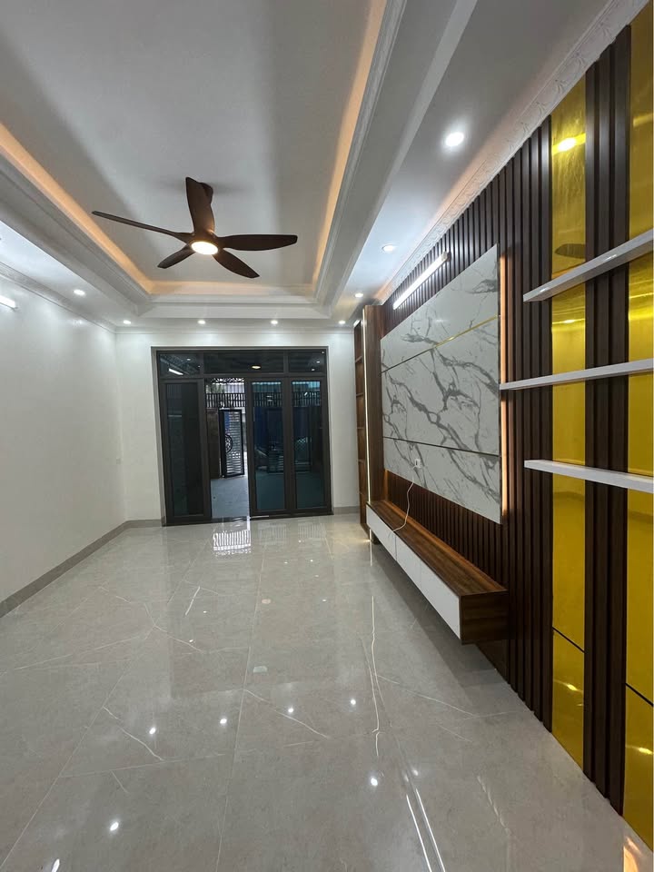  CHÍNH CHỦ GỬI BÁN NHÀ 3 TẦNG – NGÕ GIẢI PHÓNG 